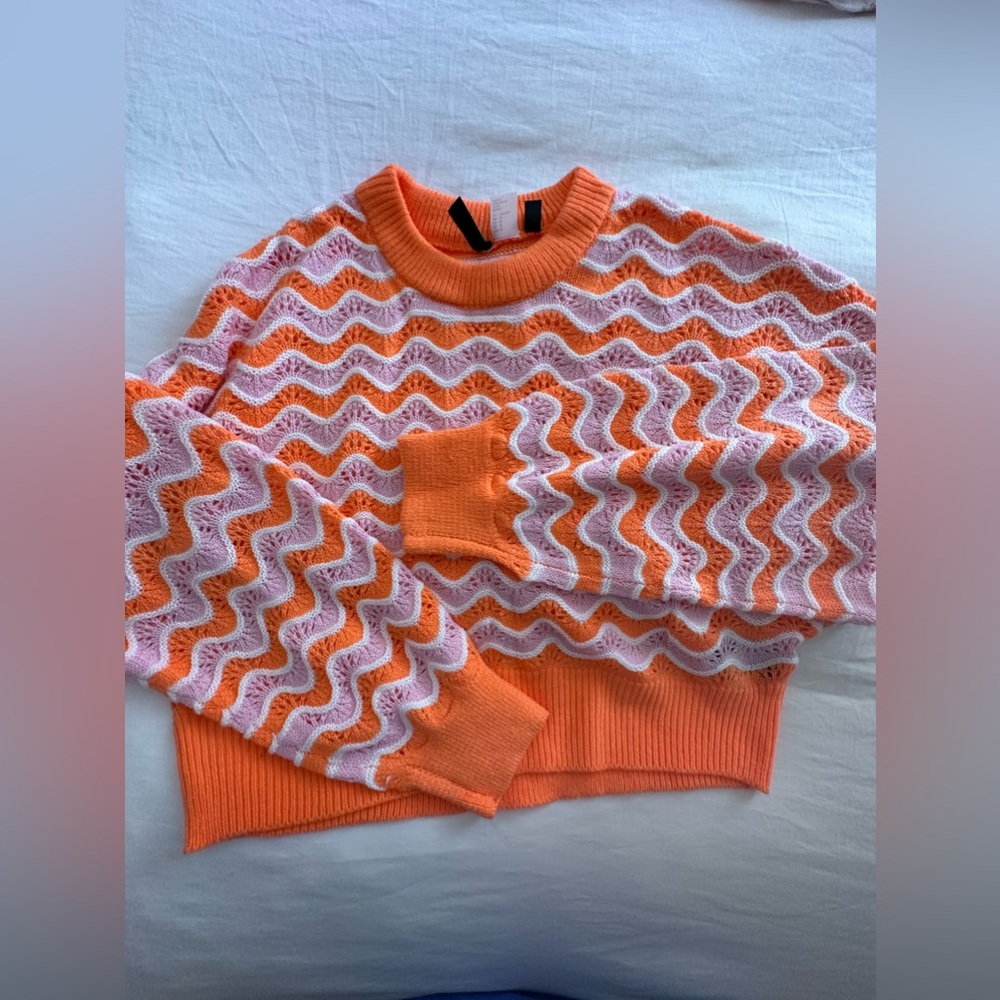 H&M Cropped Sweater